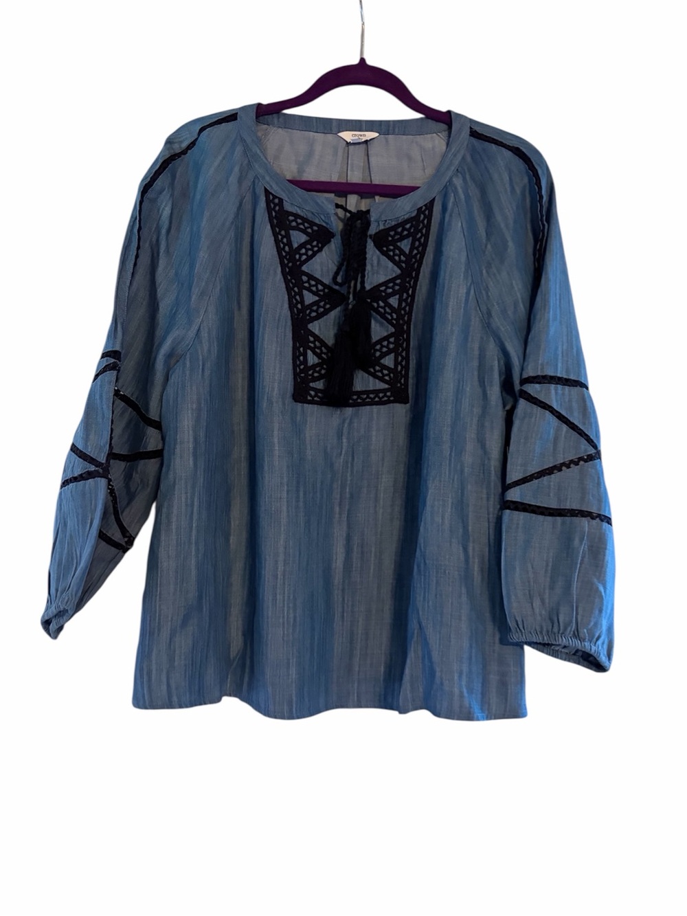Crown & Ivy Blue Chambray Embroidered Boho Blouse Tassel Detail Top XL NWT
